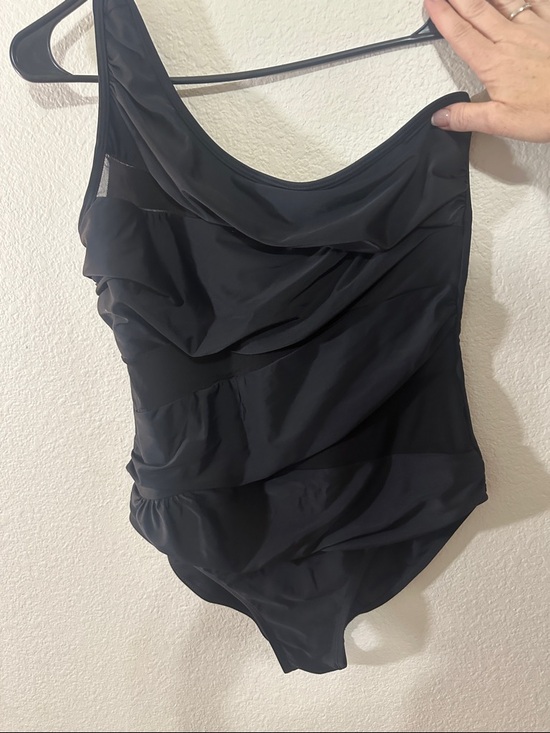 Other - Black One-Shoulder Ruffled Swimsuit